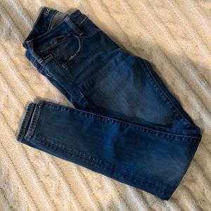 American Eagle Women’s Jeans. Super Stretch X size 4.